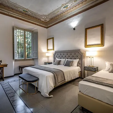 Apartment Yid Five Luxury Suites Apt With Secret Garden Florence
