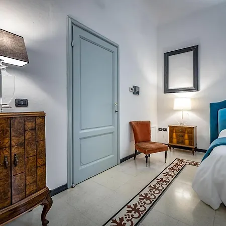 Yid Five Luxury Suites Apt With Secret Garden * Florence