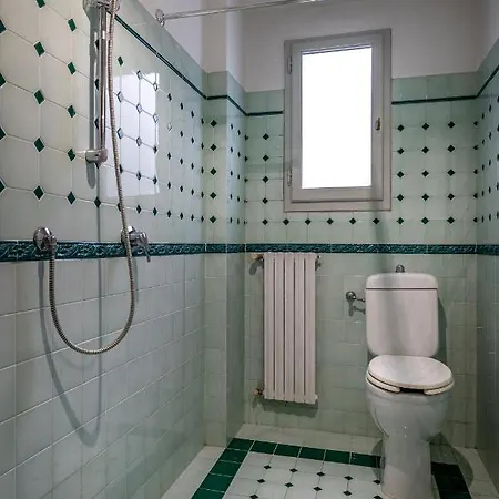 Yid Five Luxury Suites Apt With Secret Garden Florence