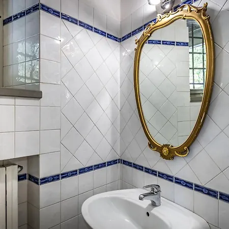 Yid Five Luxury Suites Apt With Secret Garden * Florence