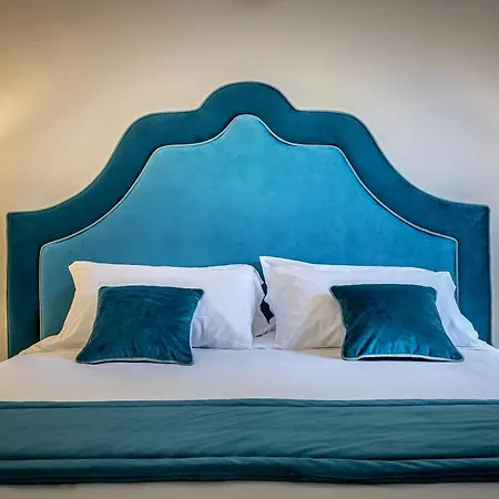Yid Five Luxury Suites Apt With Secret Garden *