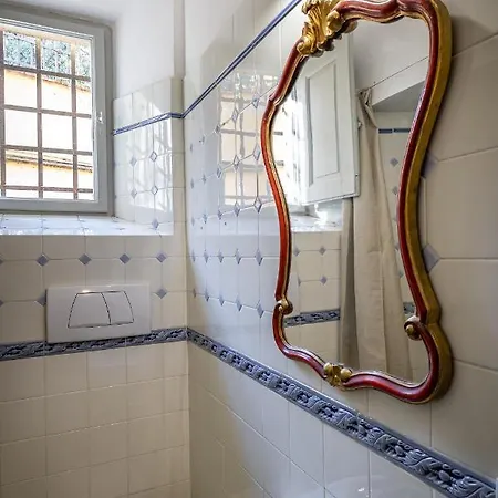 Yid Five Luxury Suites Apt With Secret Garden