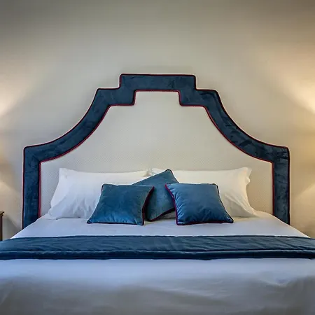 Apartment Yid Five Luxury Suites Apt With Secret Garden Florence