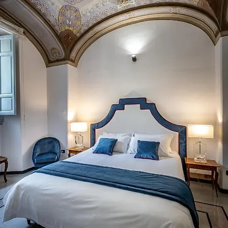 Apartment Yid Five Luxury Suites Apt With Secret Garden Florence